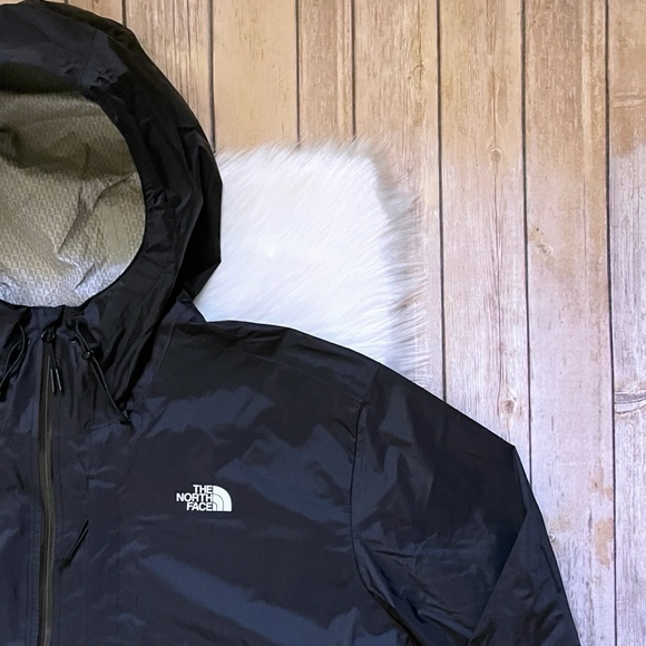 The North Face Men’s Alta Vista Waterproof Black Jacket - Picture 3 of 11